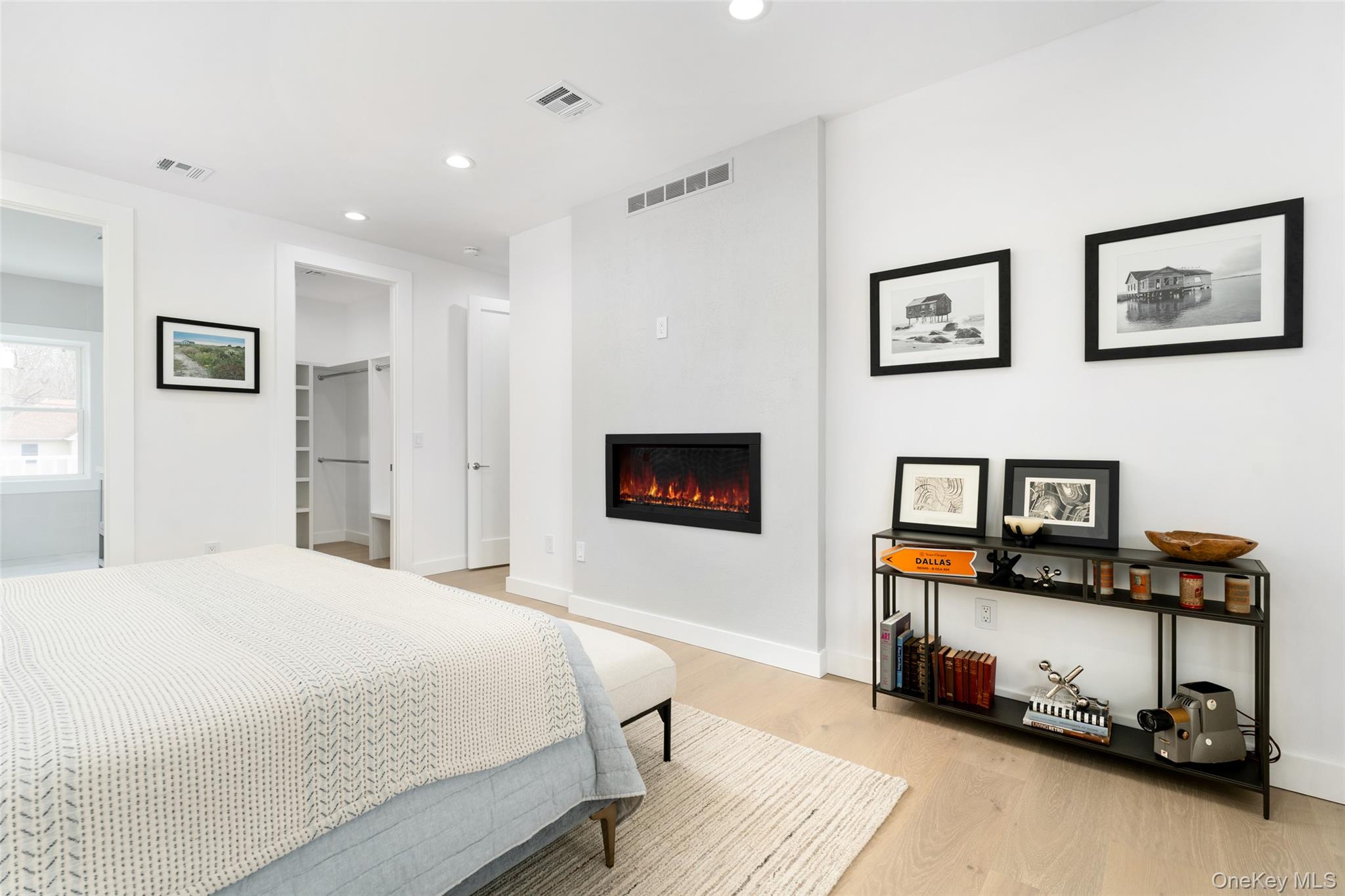 40 Waters Edge Road, Southampton, NY 11968