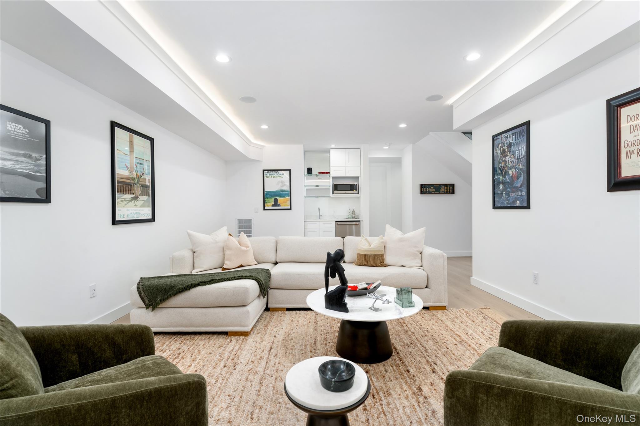 40 Waters Edge Road, Southampton, NY 11968