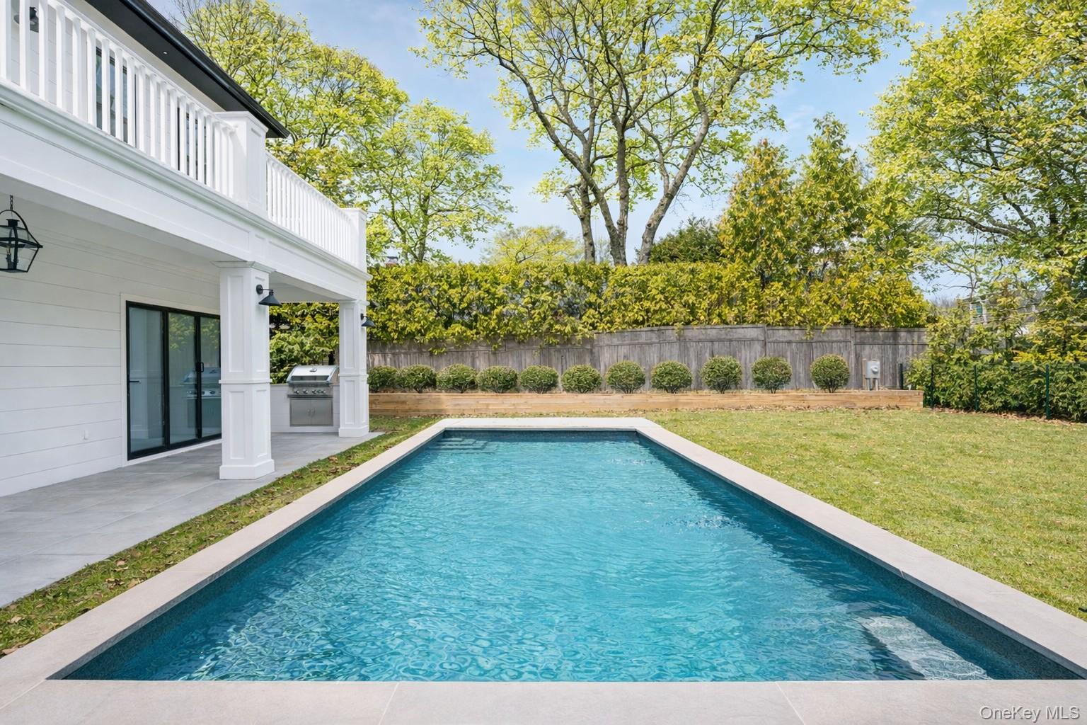 40 Waters Edge Road, Southampton, NY 11968