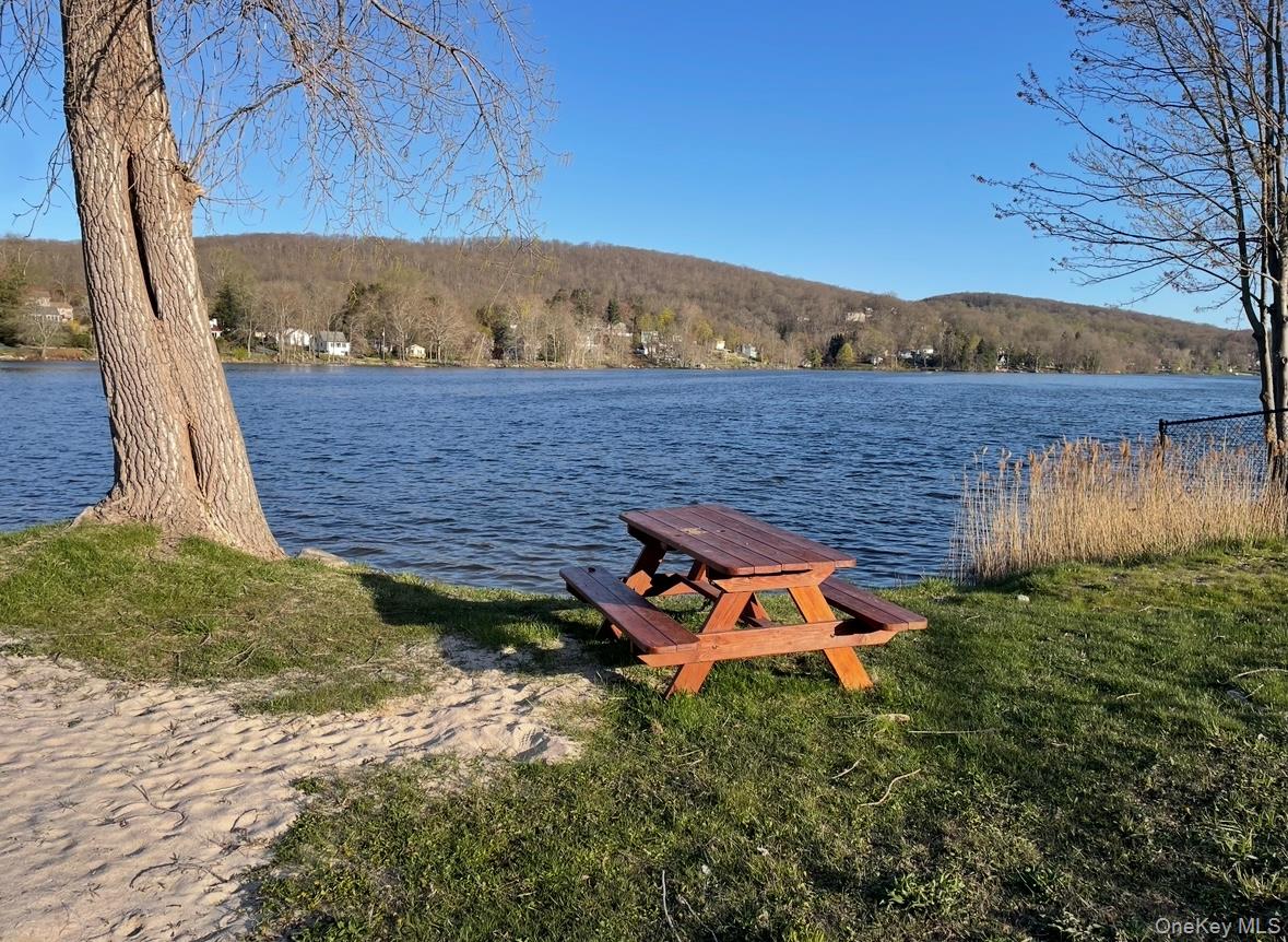 23 Lucille Road, Carmel, NY 10512