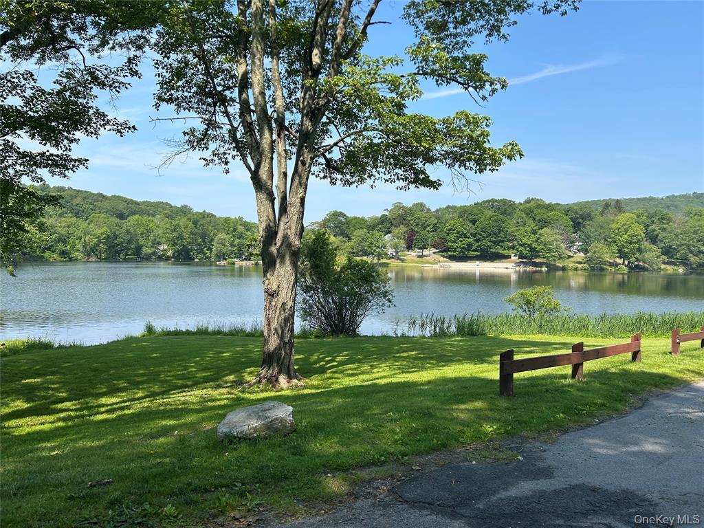 23 Lucille Road, Carmel, NY 10512