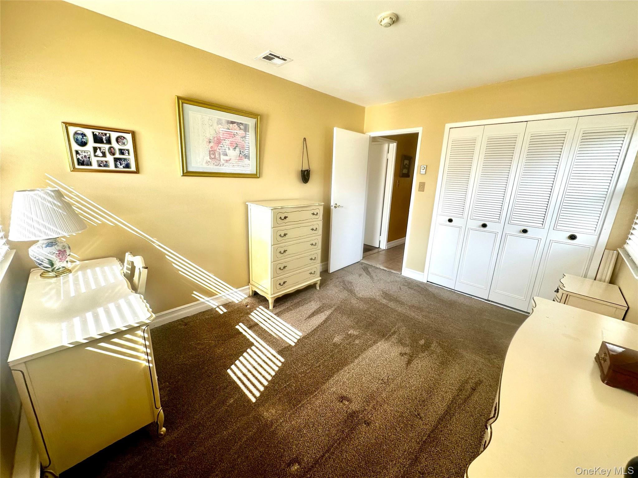 42 Freemont Lane, Coram, NY 11727