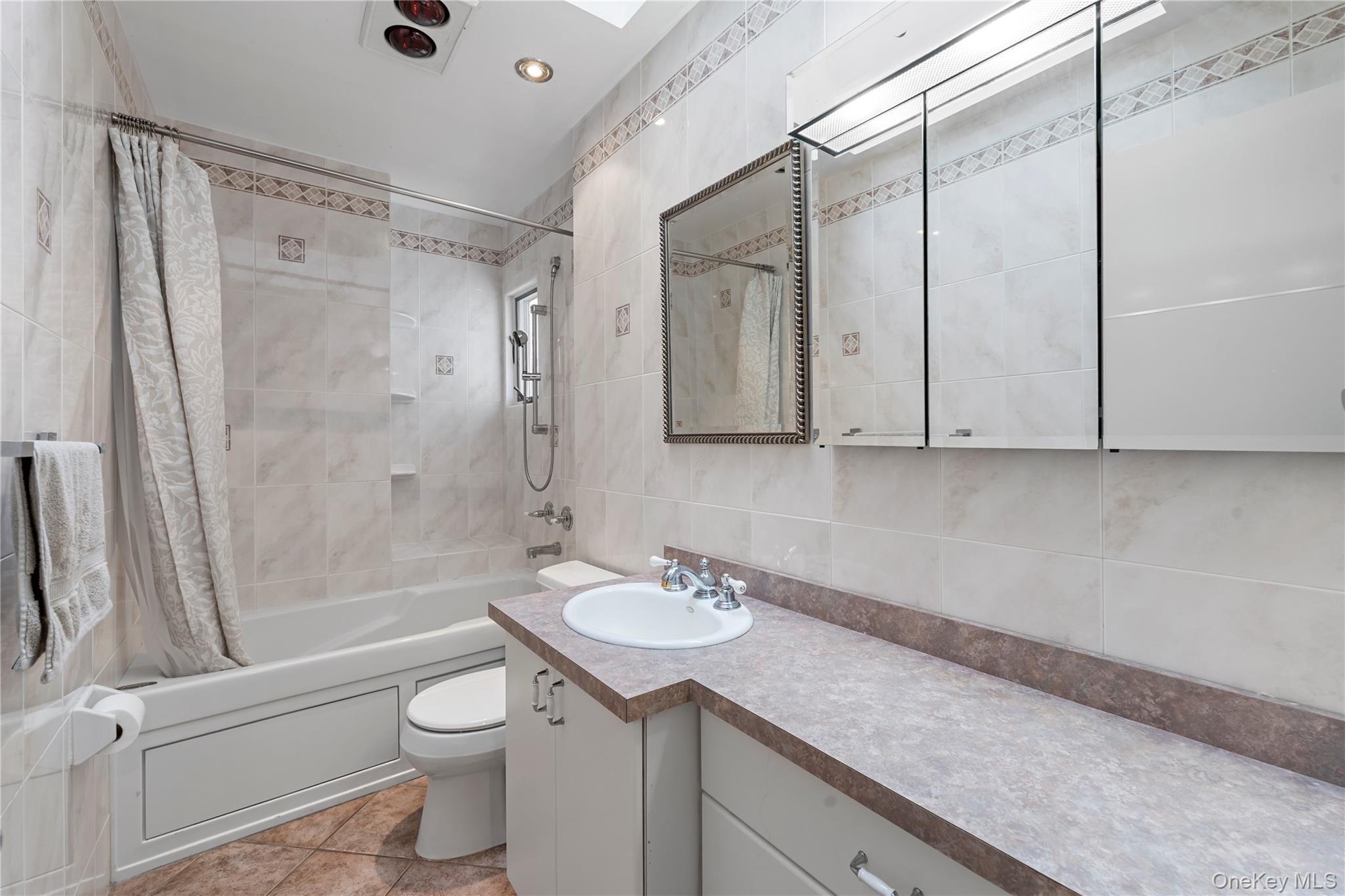 2812 Covered Bridge Road, Merrick, NY 11566