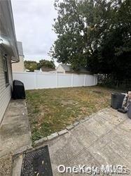 17 Wingate Rd, Valley Stream, NY 11581