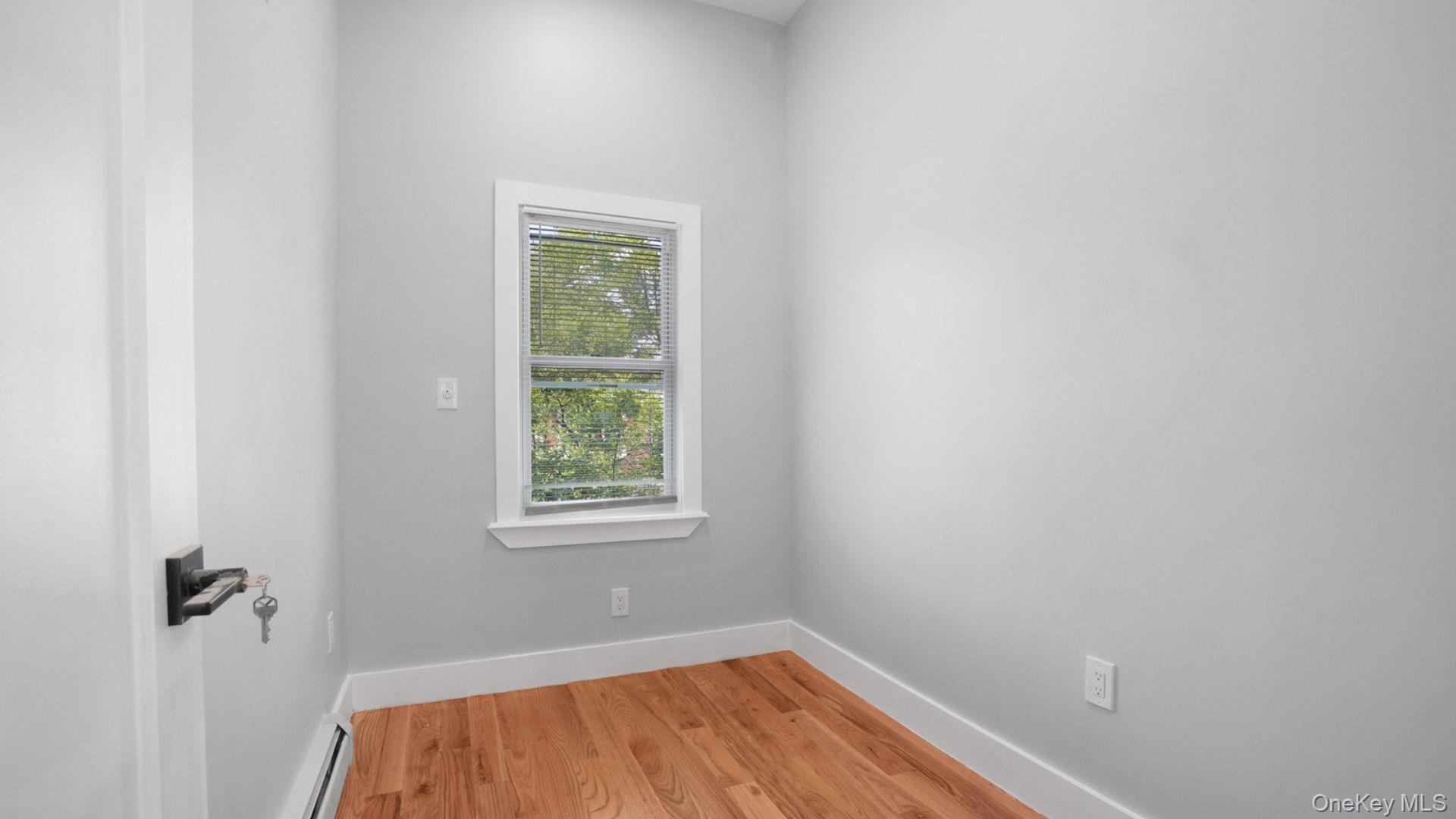 506 E 183rd Street, Bronx, NY 10458