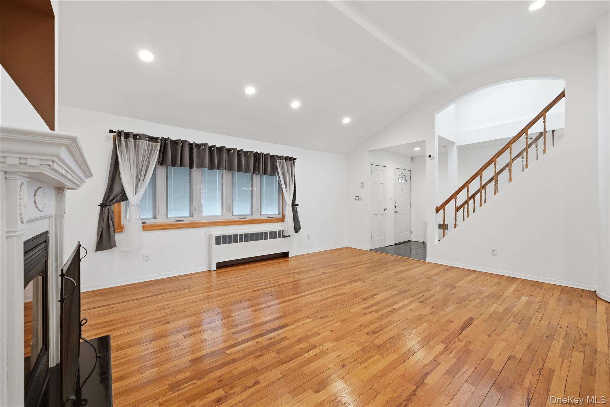 22 Randal Drive, Bethpage, NY 11714