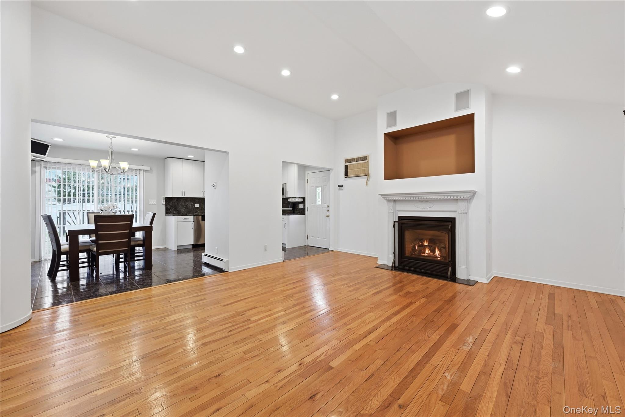 22 Randal Drive, Bethpage, NY 11714