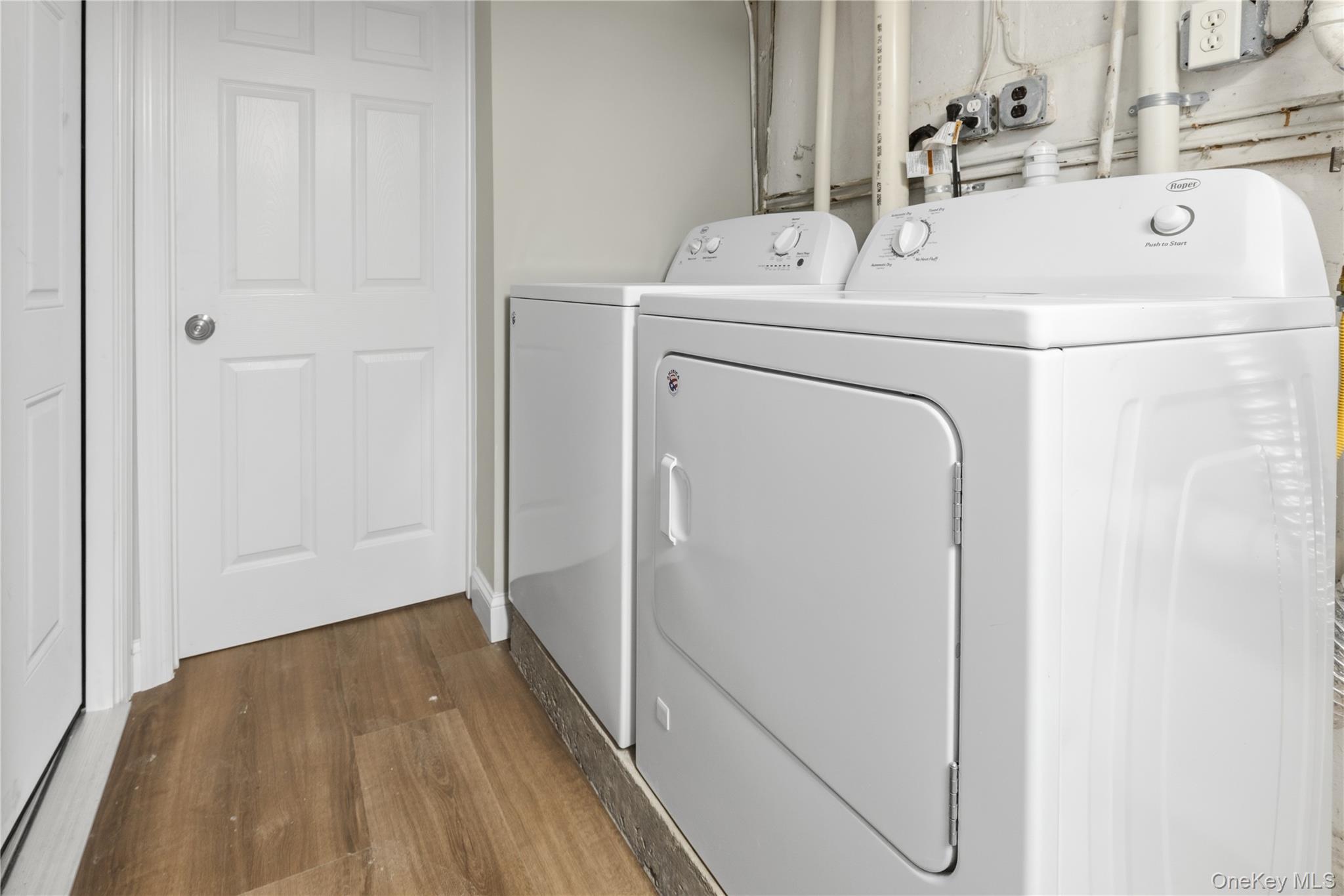 360 W Fulton Street # lower, Long Beach, NY 11561