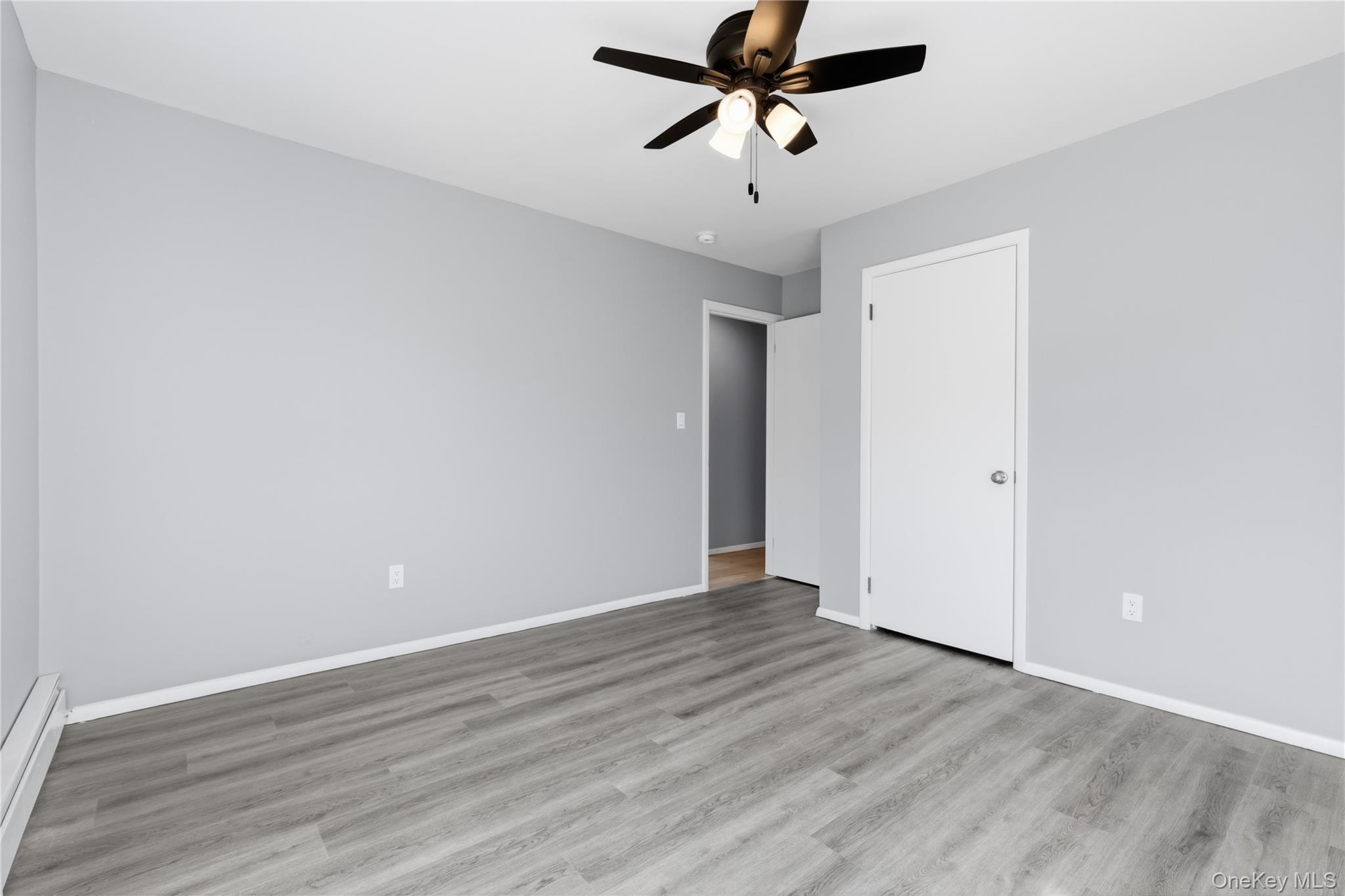 360 W Fulton Street # lower, Long Beach, NY 11561