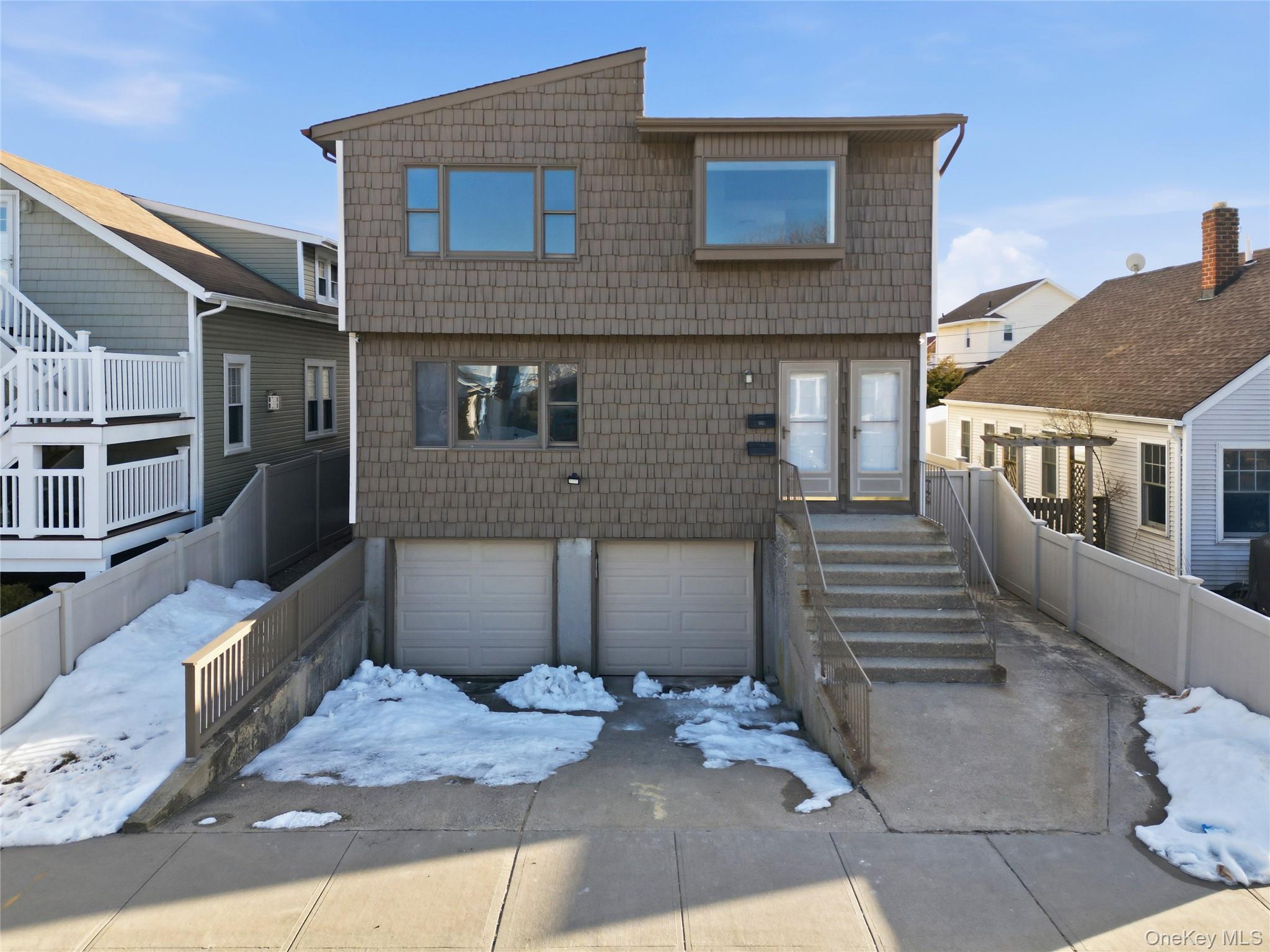 360 W Fulton Street # lower, Long Beach, NY 11561