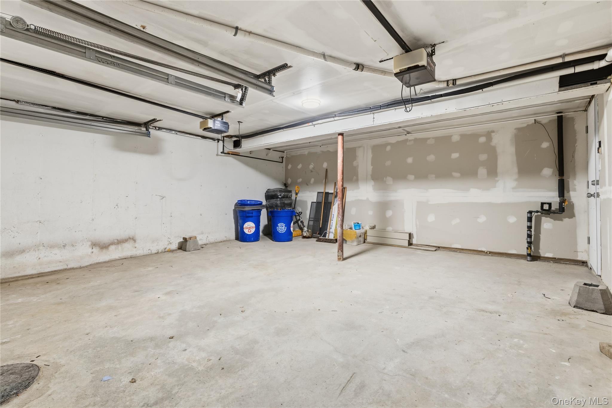 360 W Fulton Street # lower, Long Beach, NY 11561