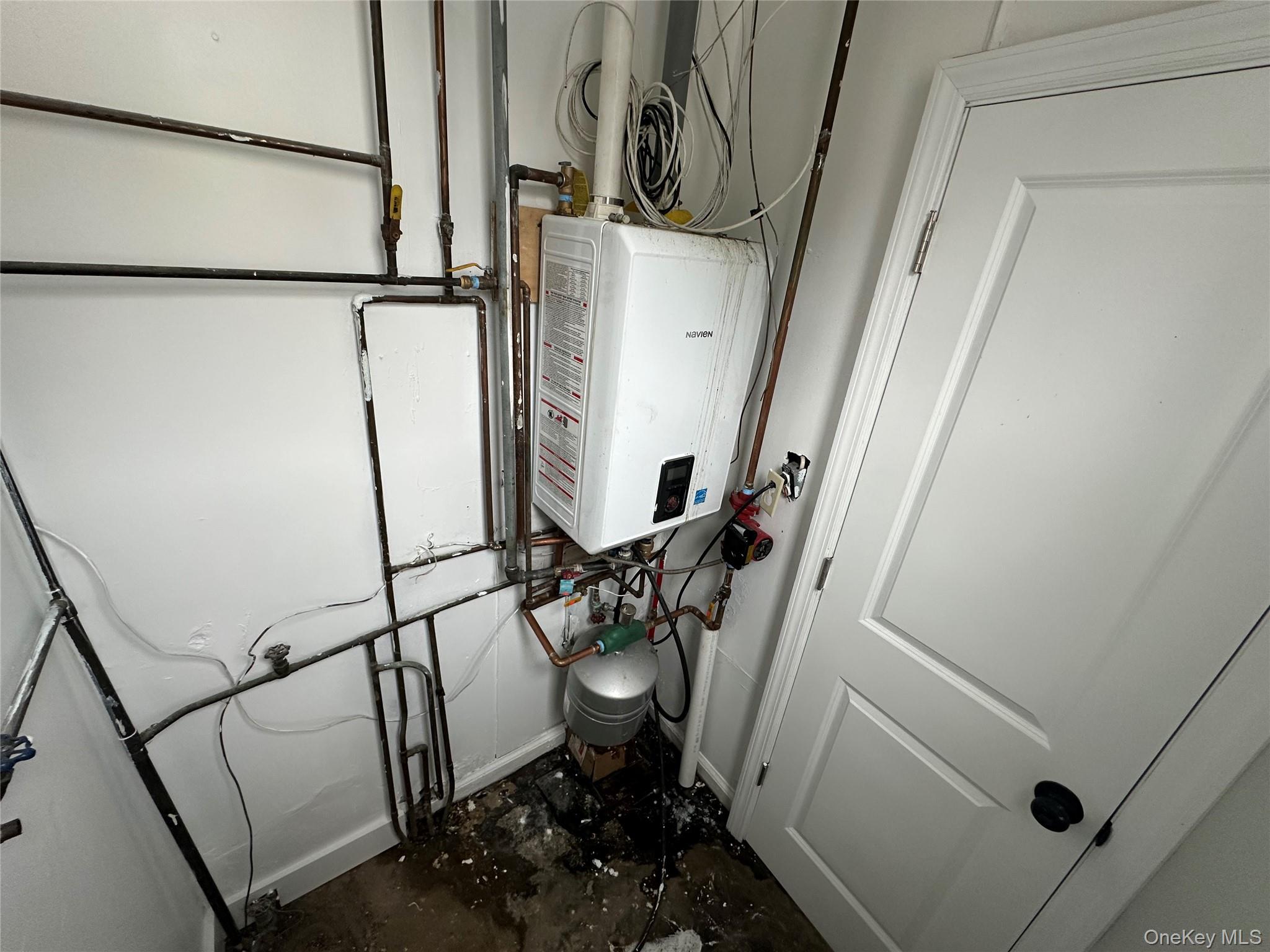 174 Merrick Road, Merrick, NY 11566