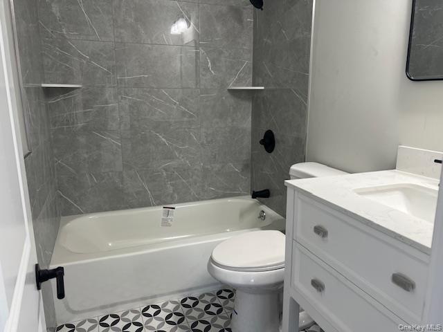 159 Alexander Avenue, Holbrook, NY 11741