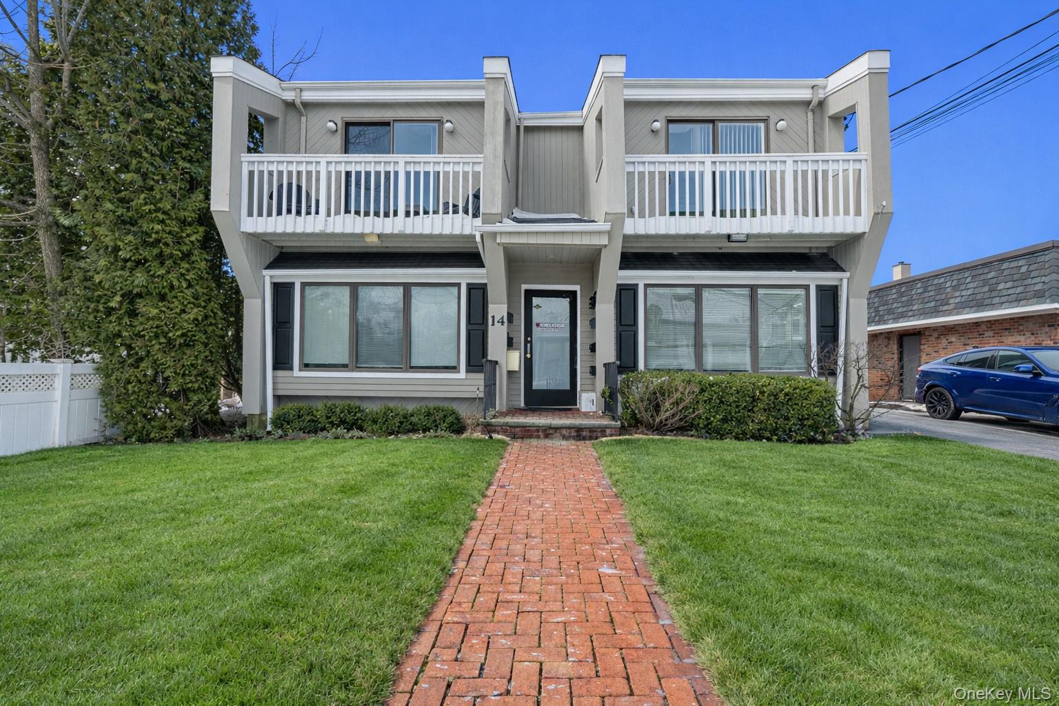 14 Bellemeade Avenue, Smithtown, NY 11787