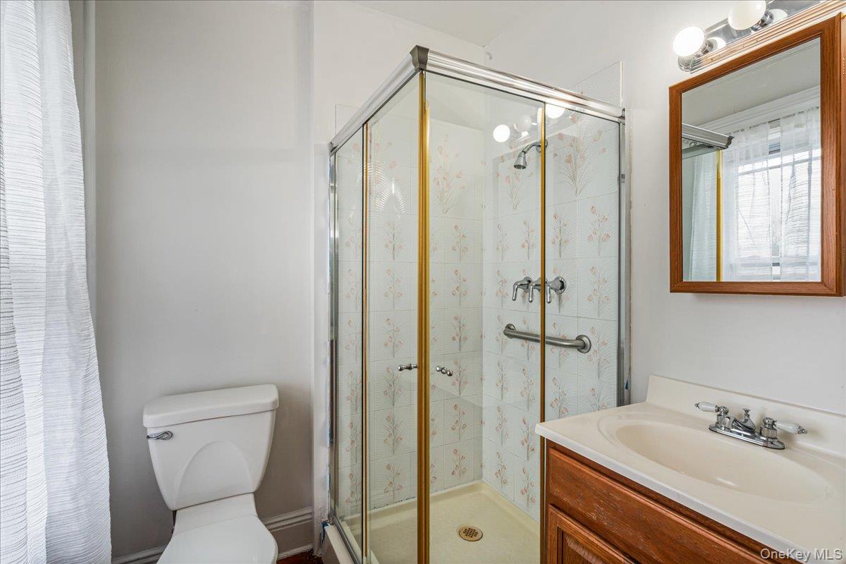 19619 89th Road, Hollis, NY 11423