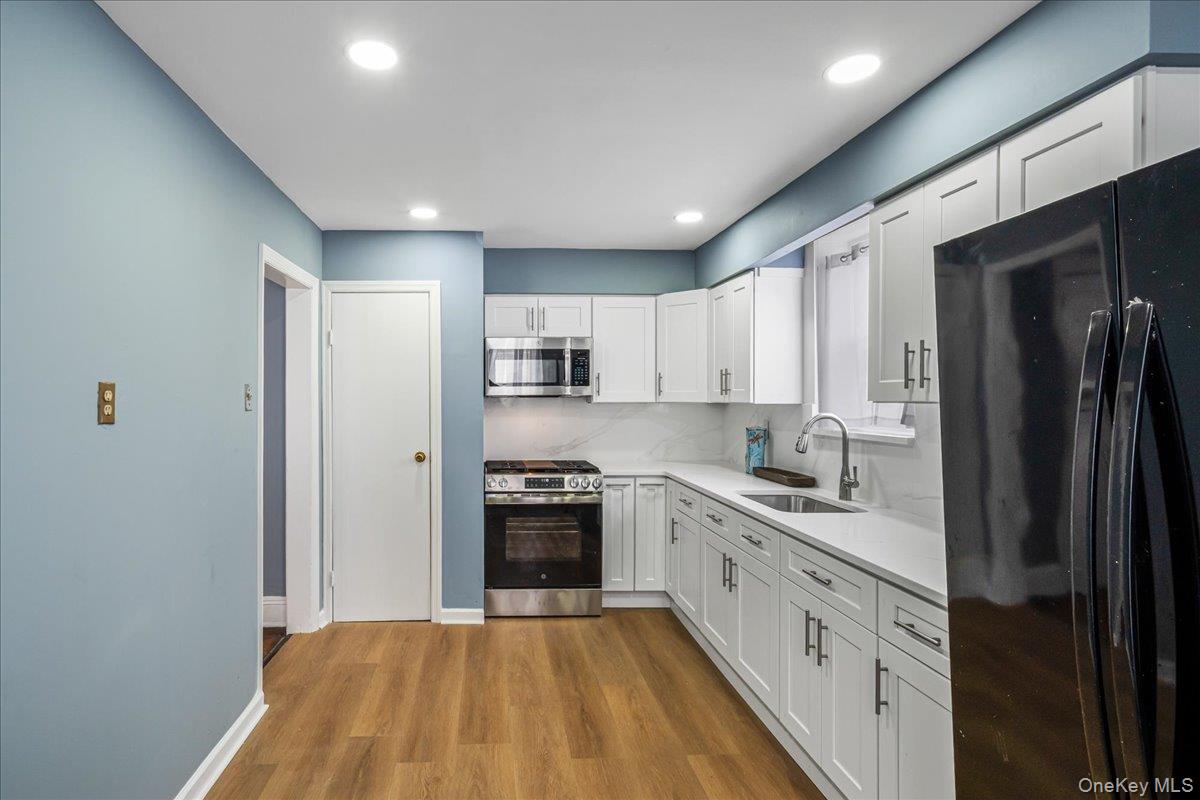 19619 89th Road, Hollis, NY 11423