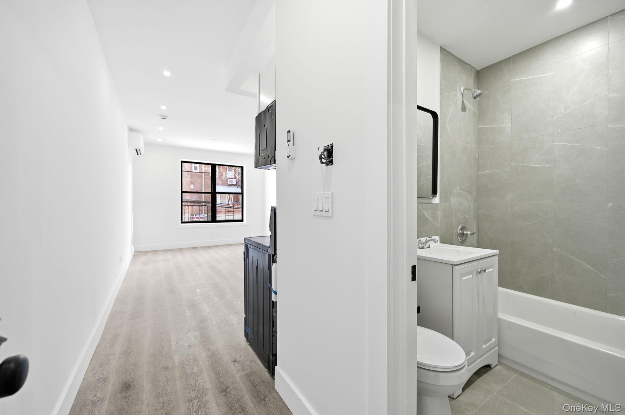 2152 Muliner Avenue, Bronx, NY 10462