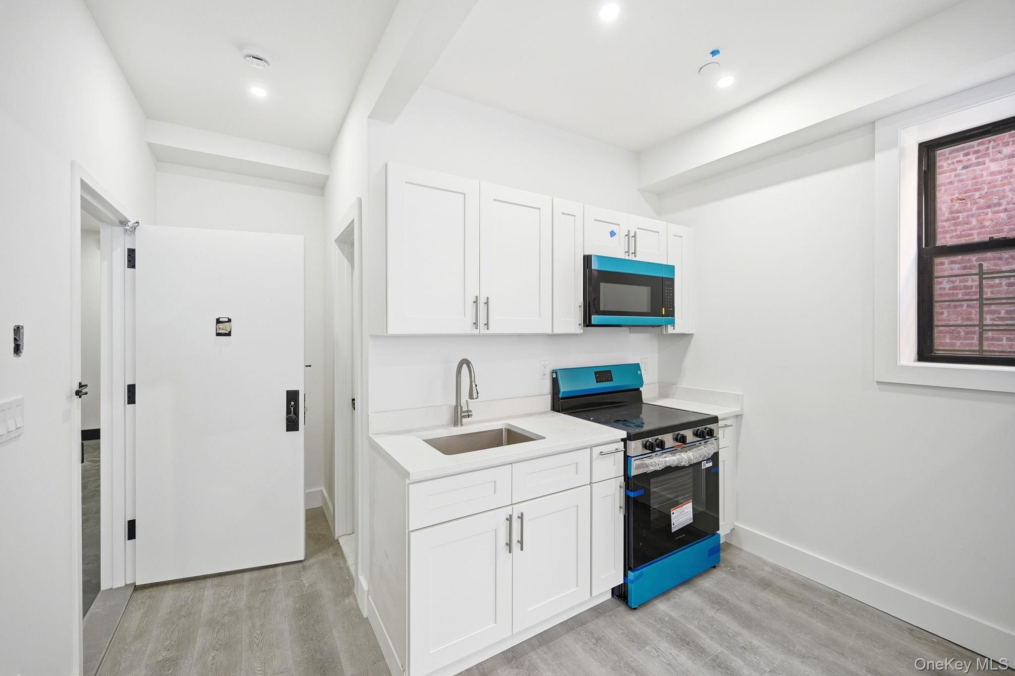 2152 Muliner Avenue, Bronx, NY 10462