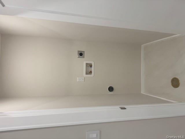 48 Ripple Lane, Levittown, NY 11756