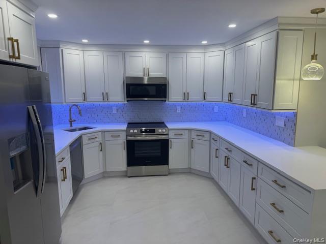 48 Ripple Lane, Levittown, NY 11756