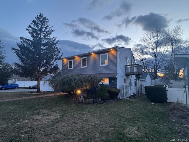 48 Ripple Lane, Levittown, NY 11756