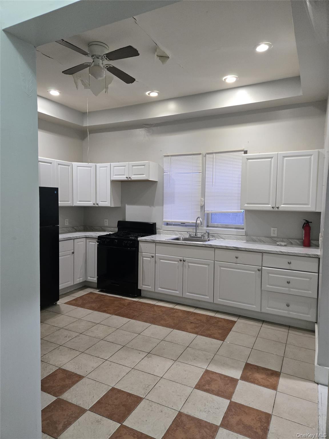 14 Warren Street, Ellenville, NY 12428