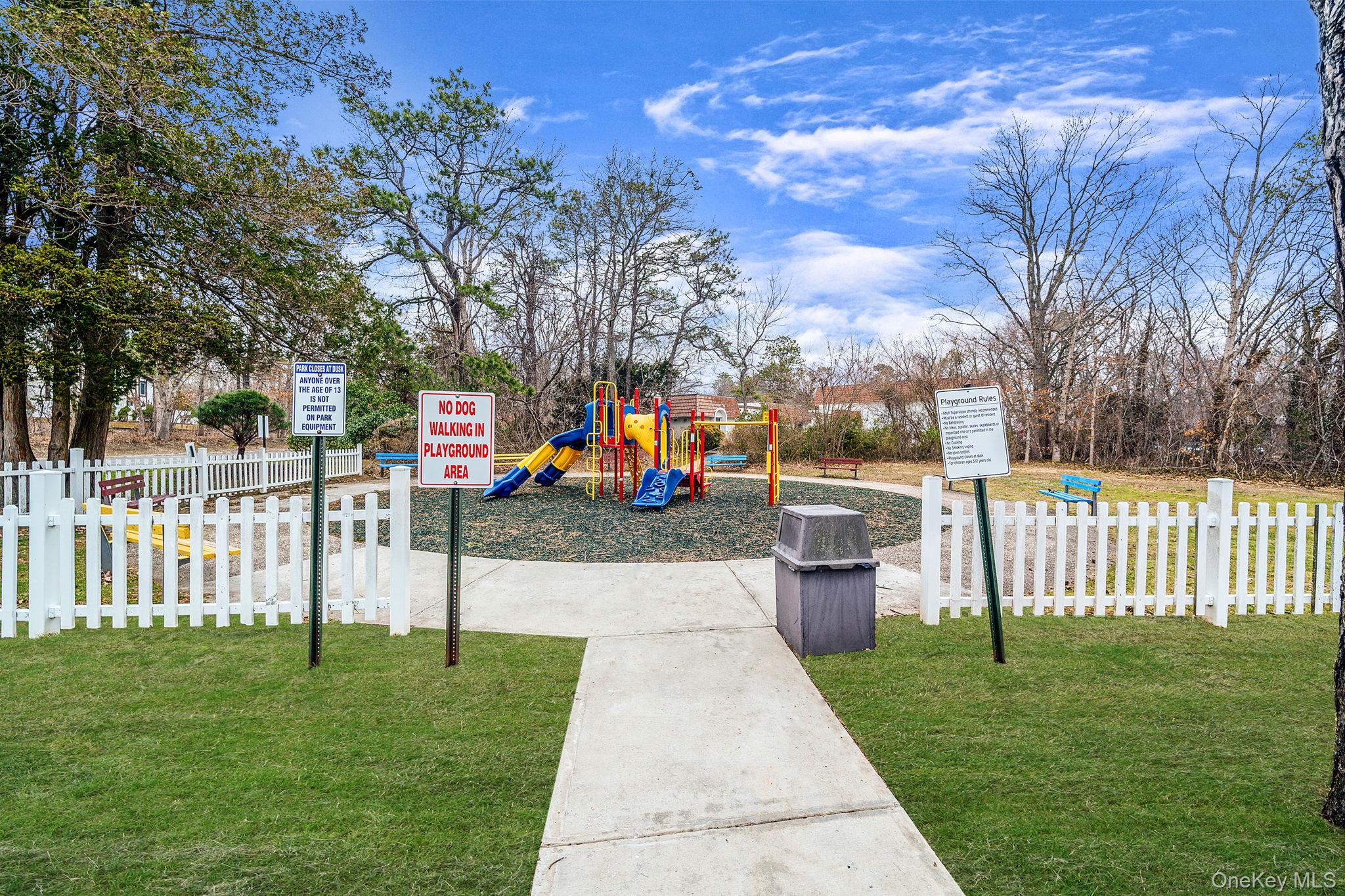 842 Golf Lane, Medford, NY 11763