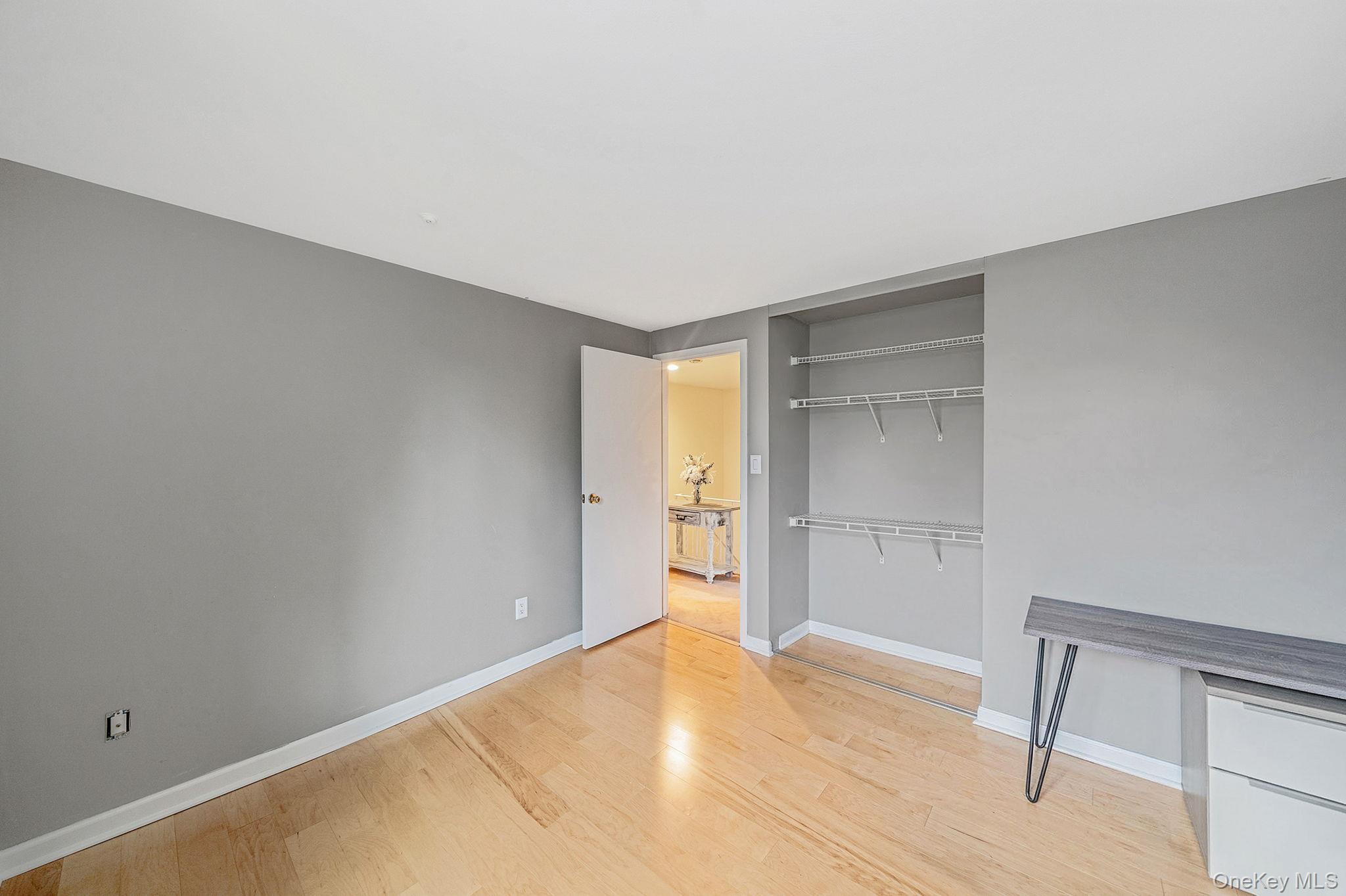 842 Golf Lane, Medford, NY 11763