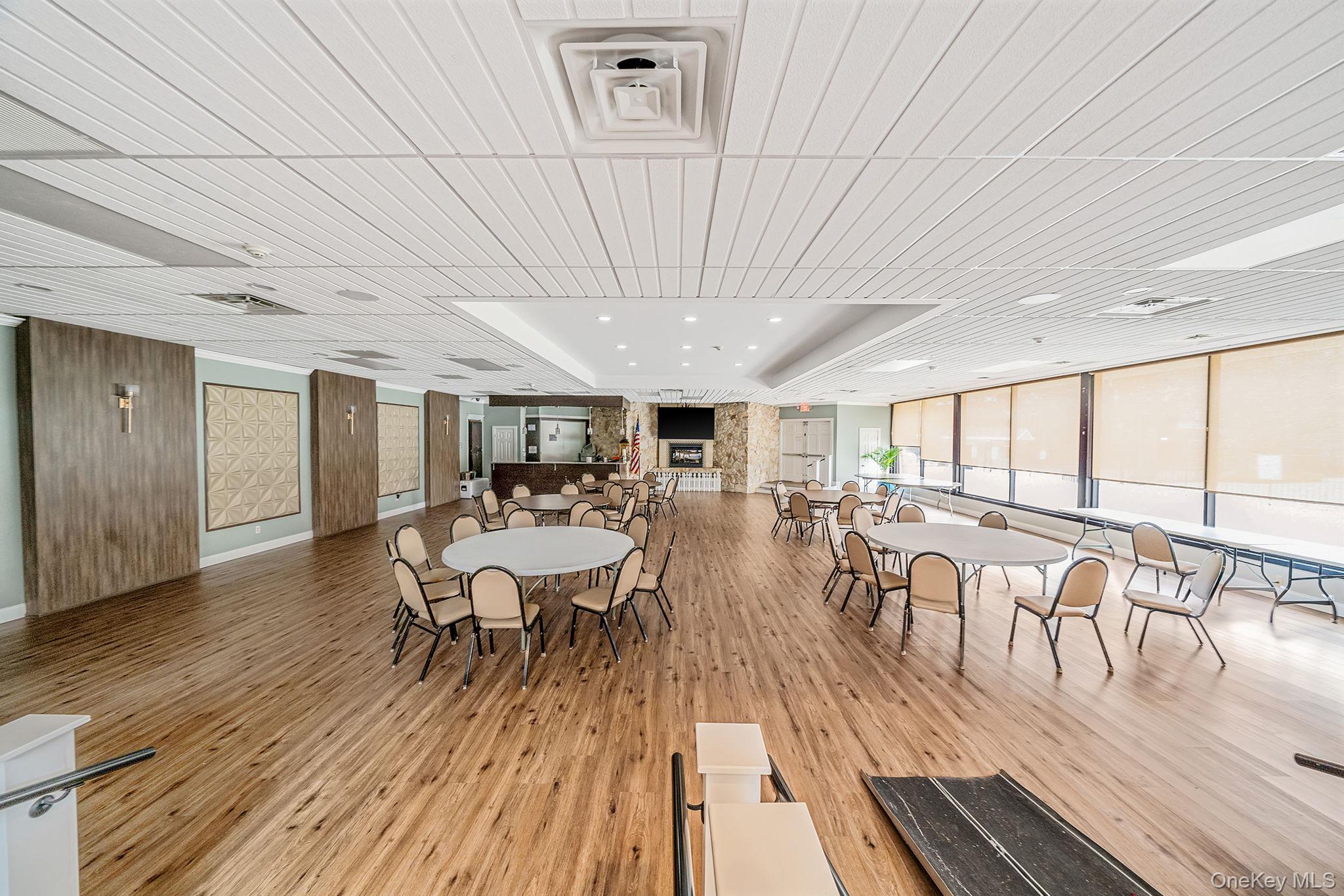 842 Golf Lane, Medford, NY 11763