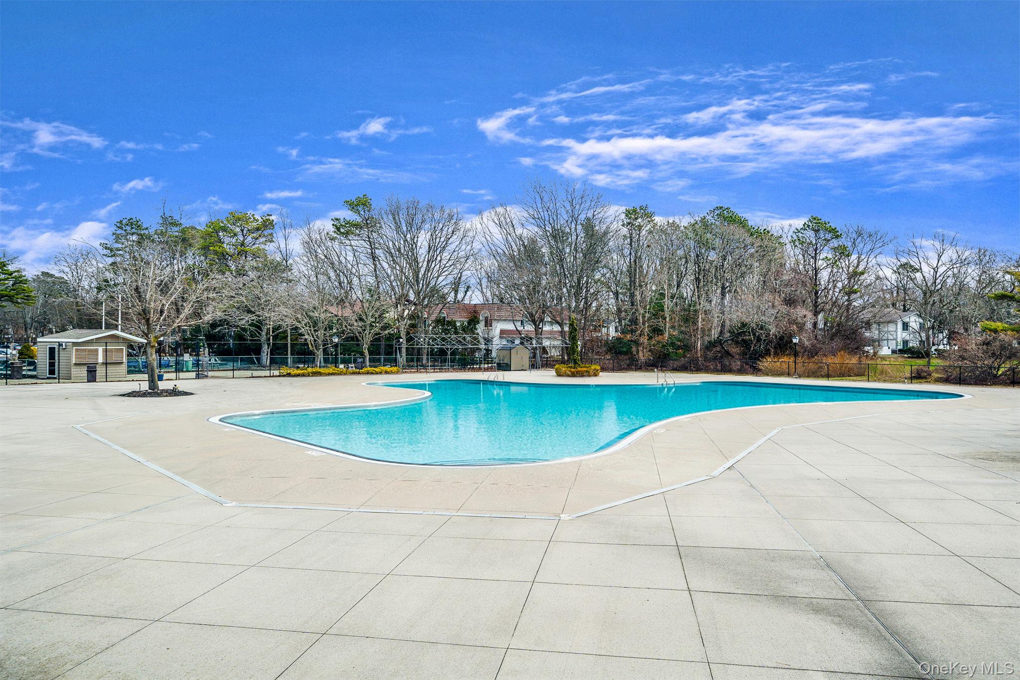 842 Golf Lane, Medford, NY 11763