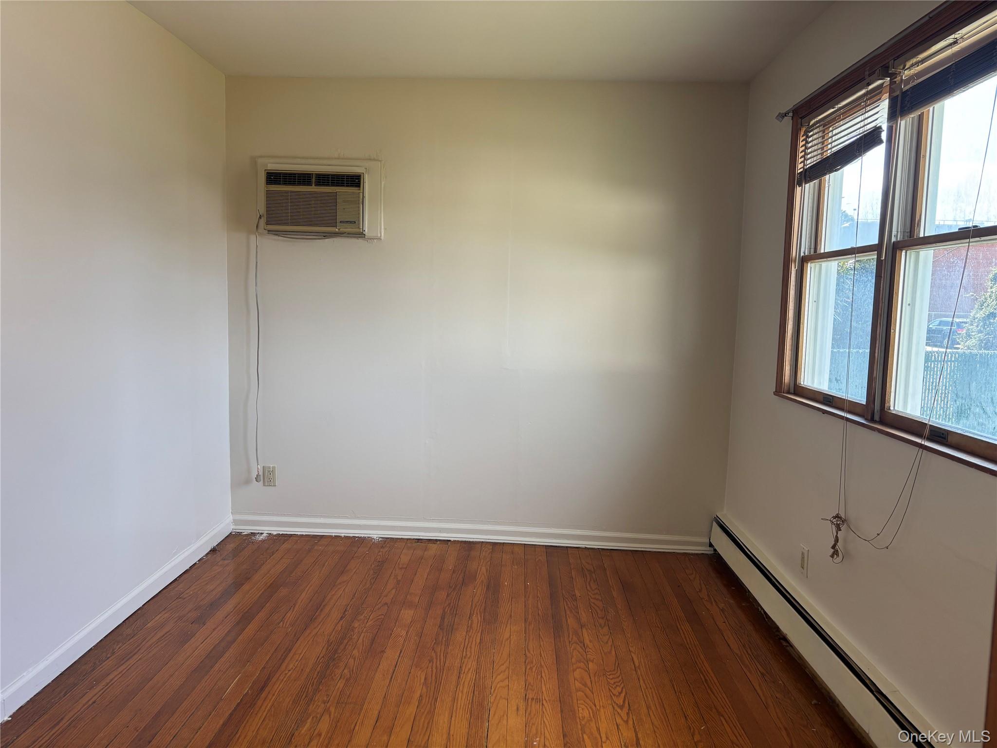 47 Hartwell Place, Woodmere, NY 11598