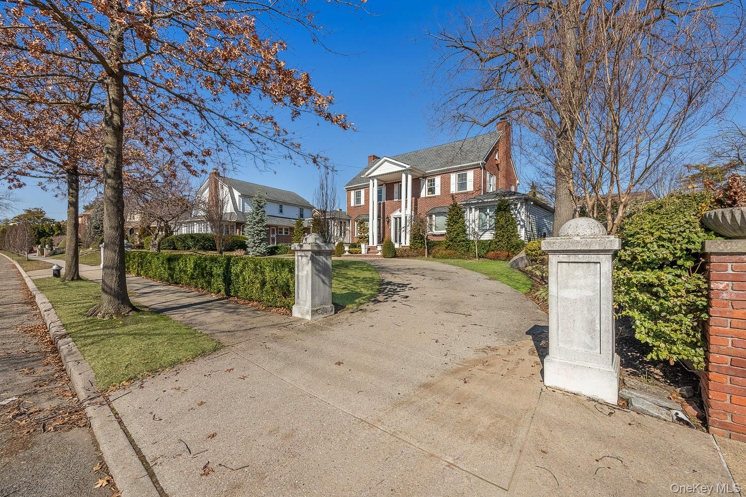 23 Center Drive, Malba, NY 11357