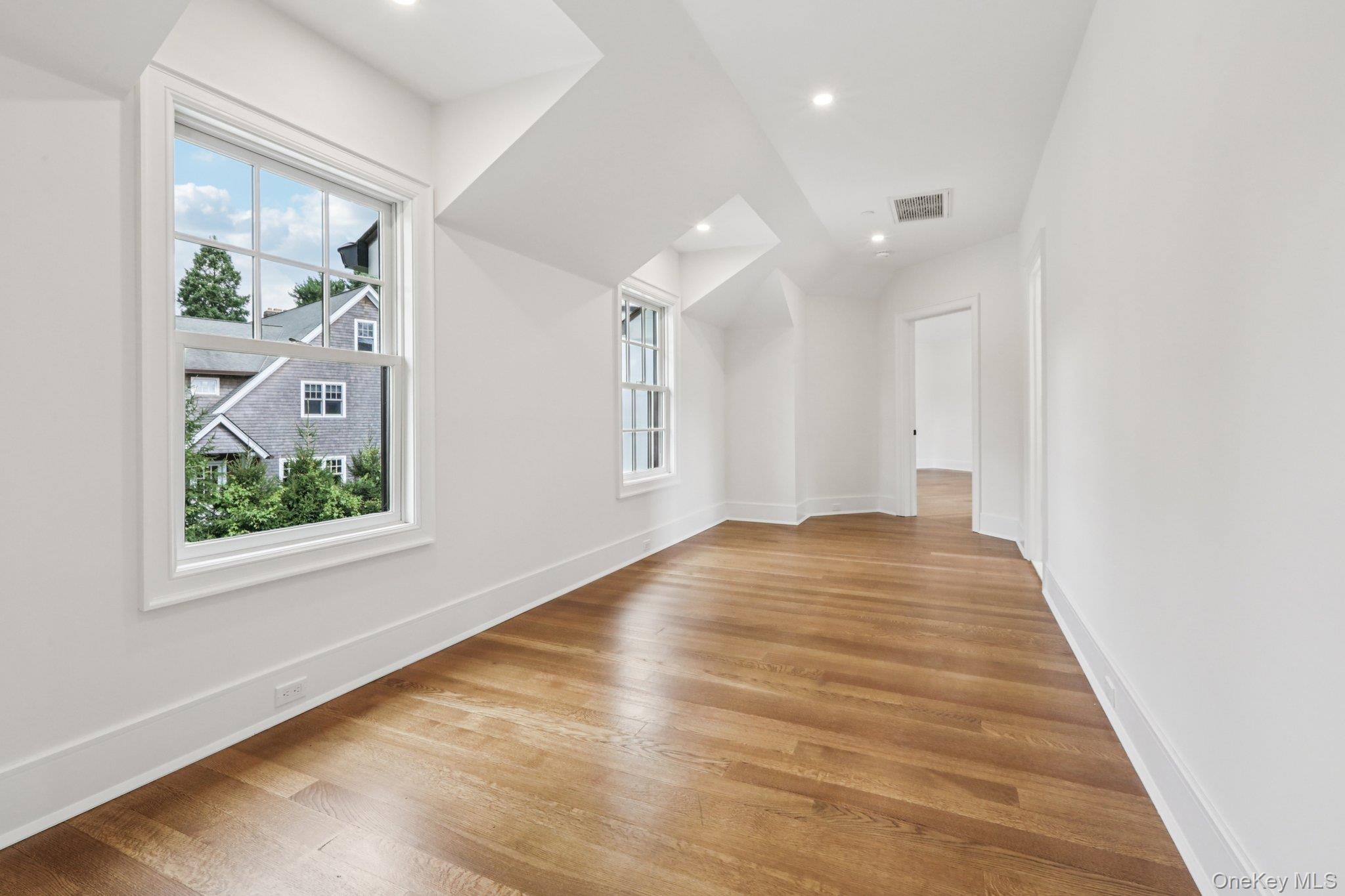 15 High Point Terrace, Scarsdale, NY 10583