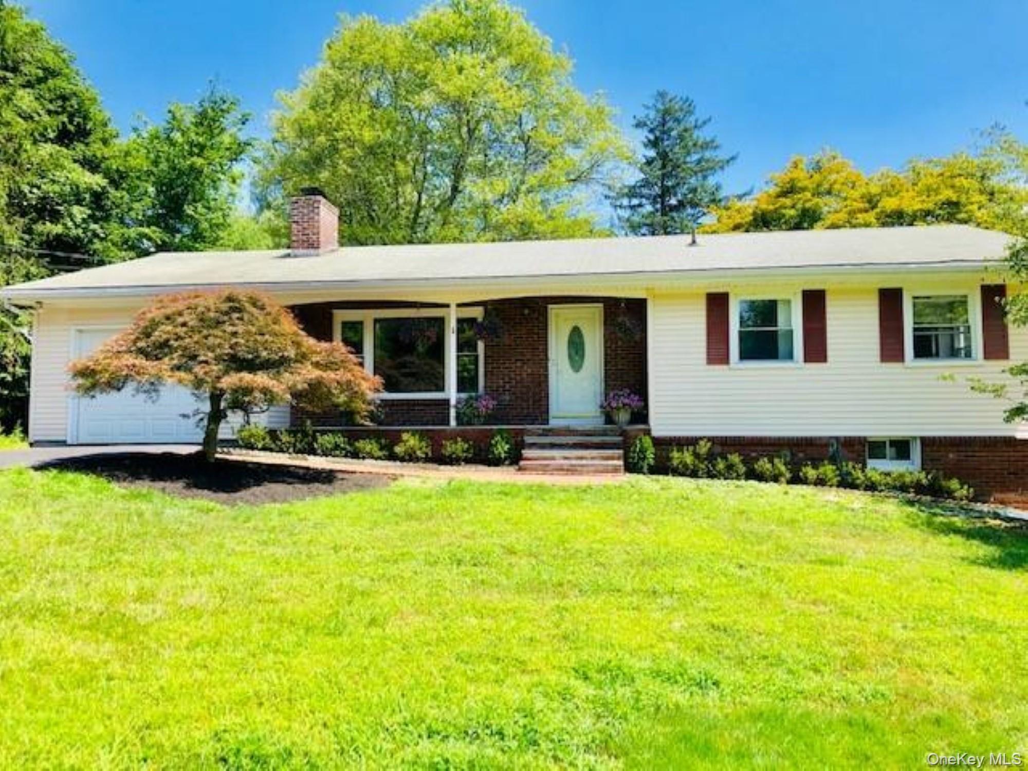 39 Benjamin Road, Mahopac, NY 10541