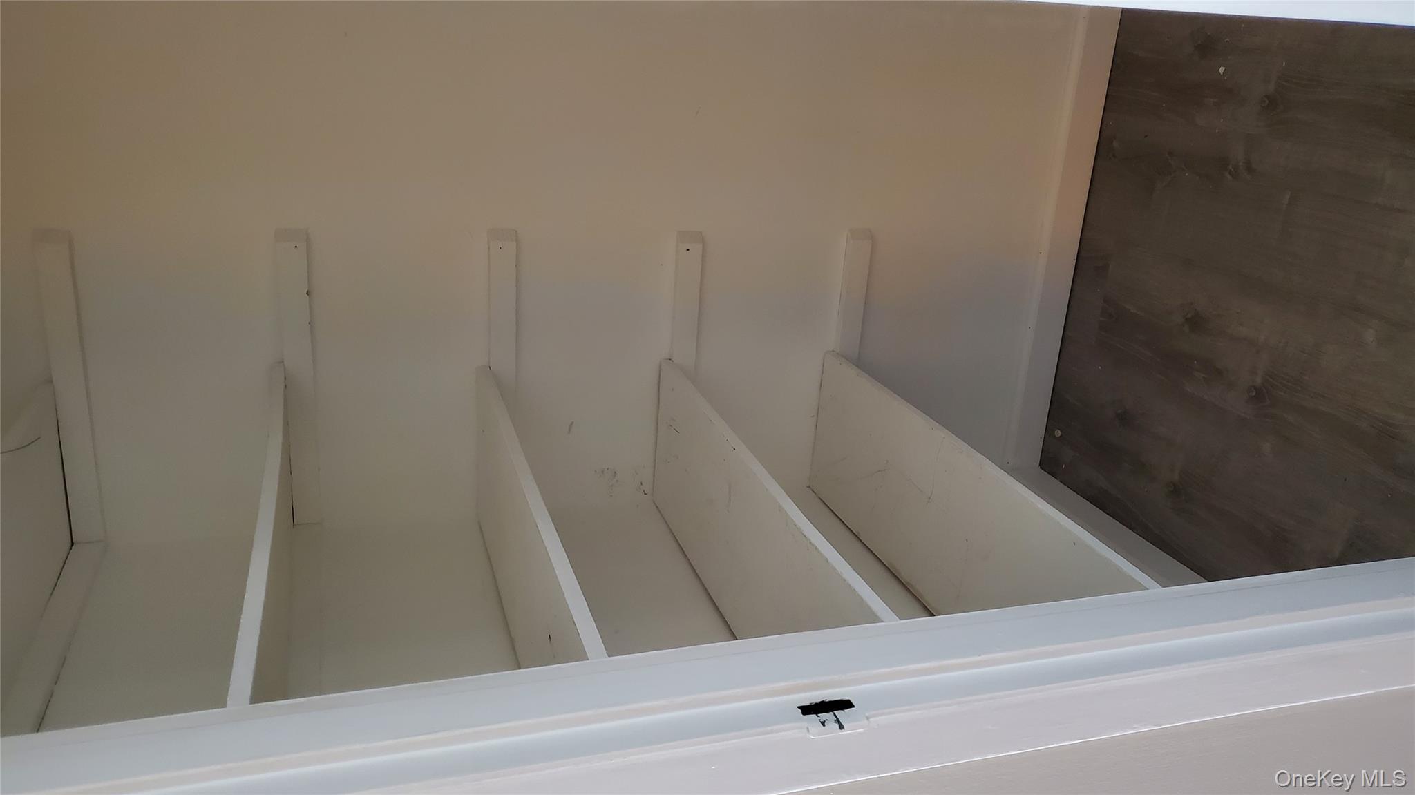 101 Sylvan Avenue # 9, Miller Place, NY 11764