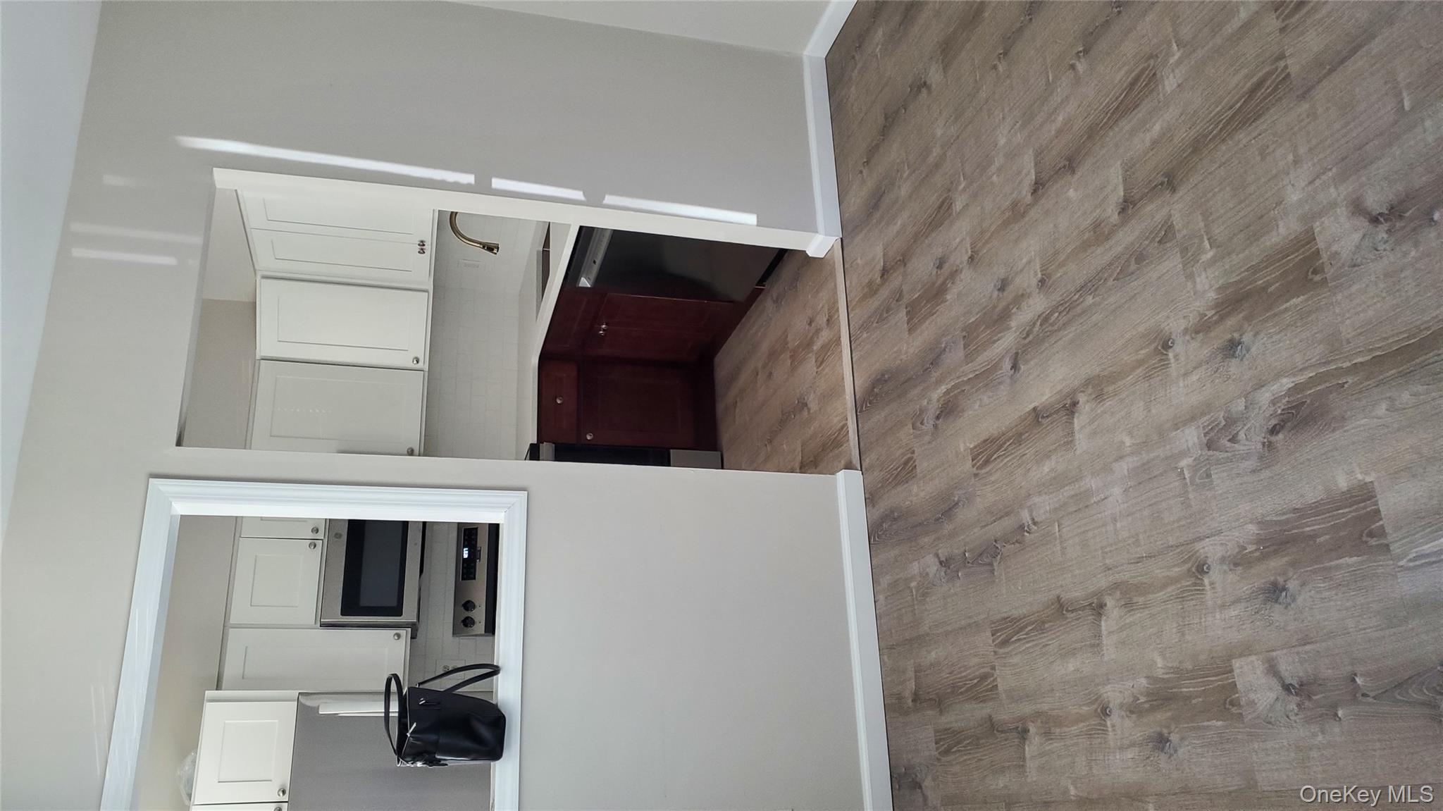 101 Sylvan Avenue # 9, Miller Place, NY 11764