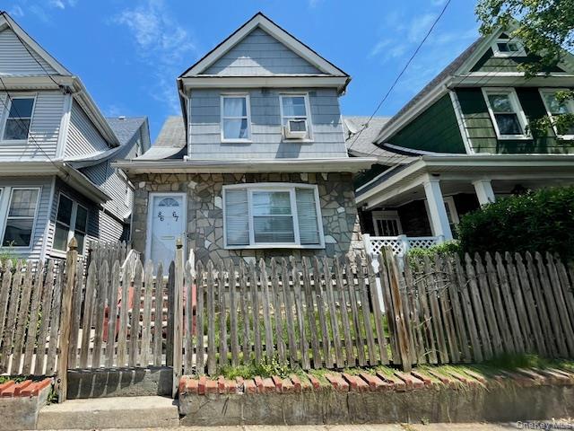 8667 108th Street, Richmond Hill North, NY 11418