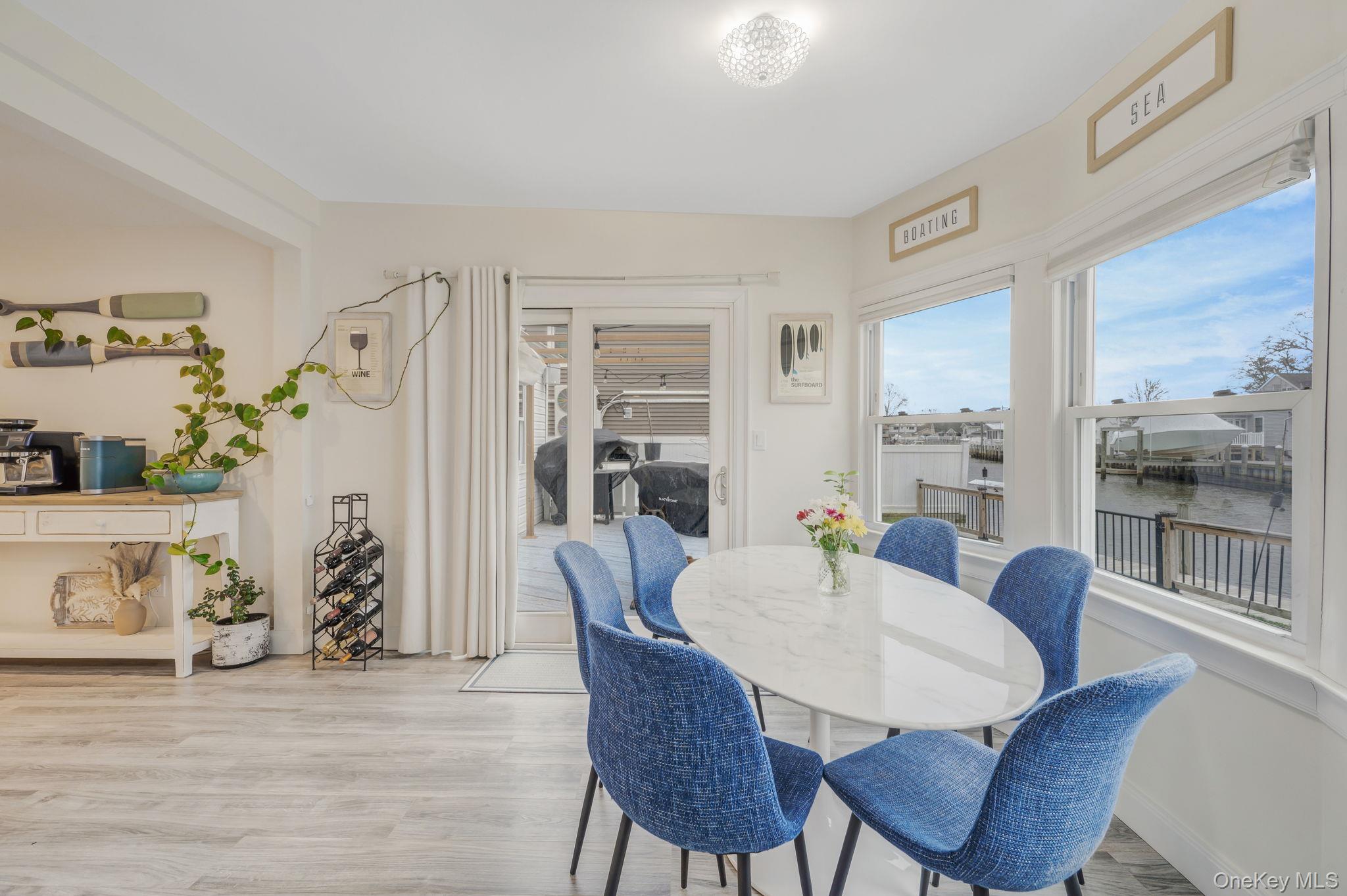 677 S 9th Street, Lindenhurst, NY 11757