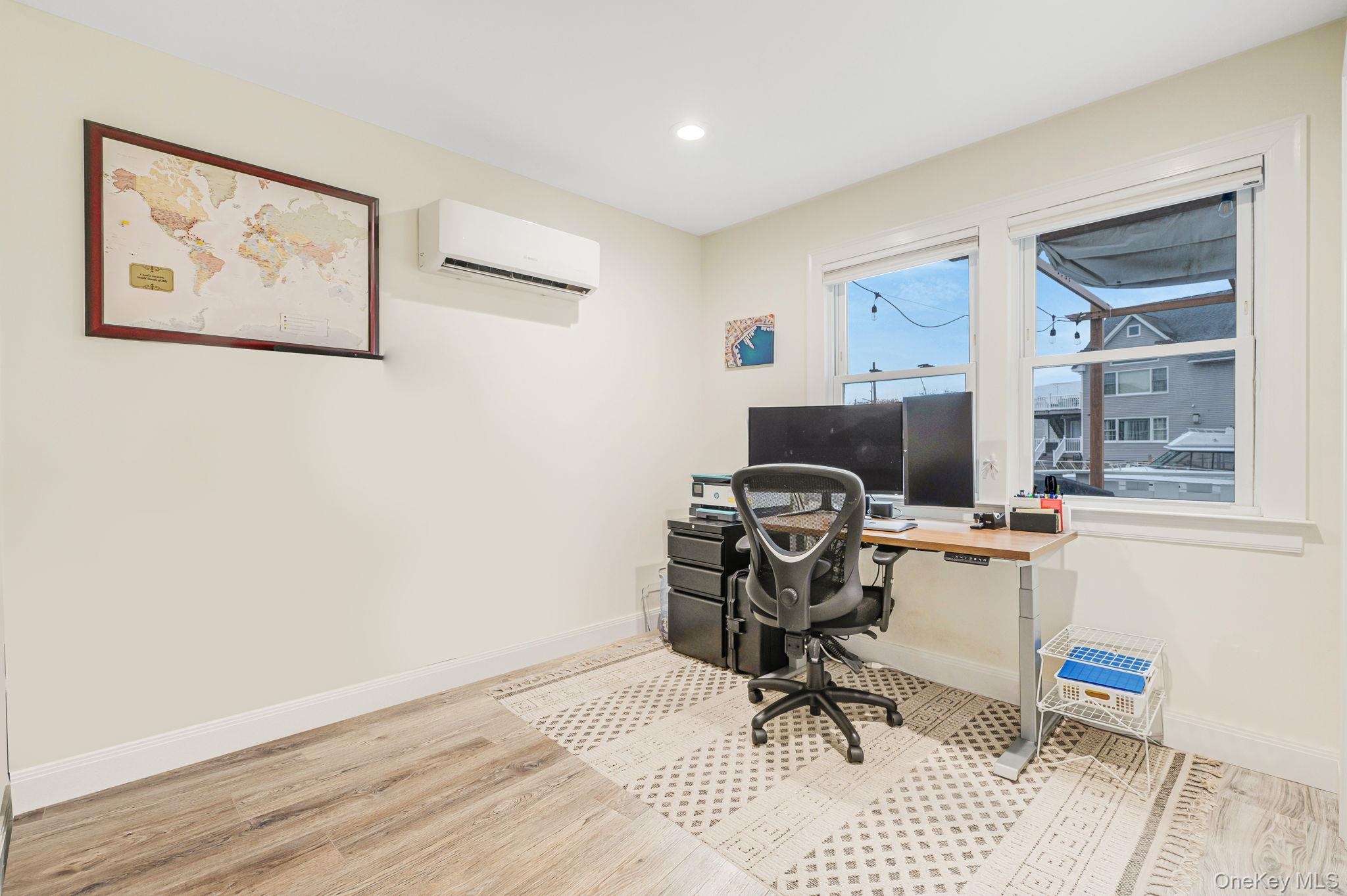 677 S 9th Street, Lindenhurst, NY 11757