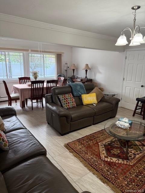 112 Gun Lane, Levittown, NY 11756