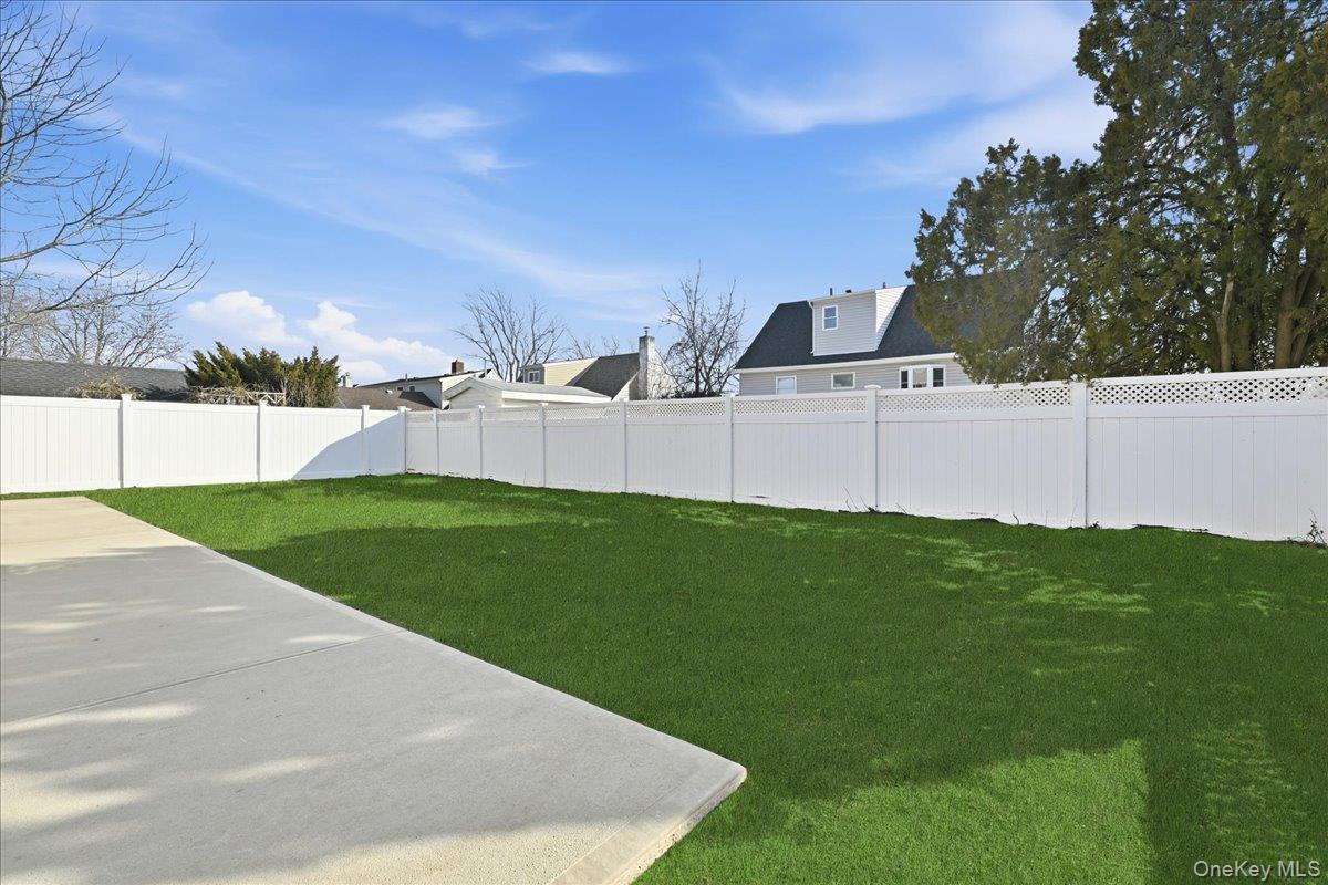 1050 Hastings Street, Baldwin, NY 11510