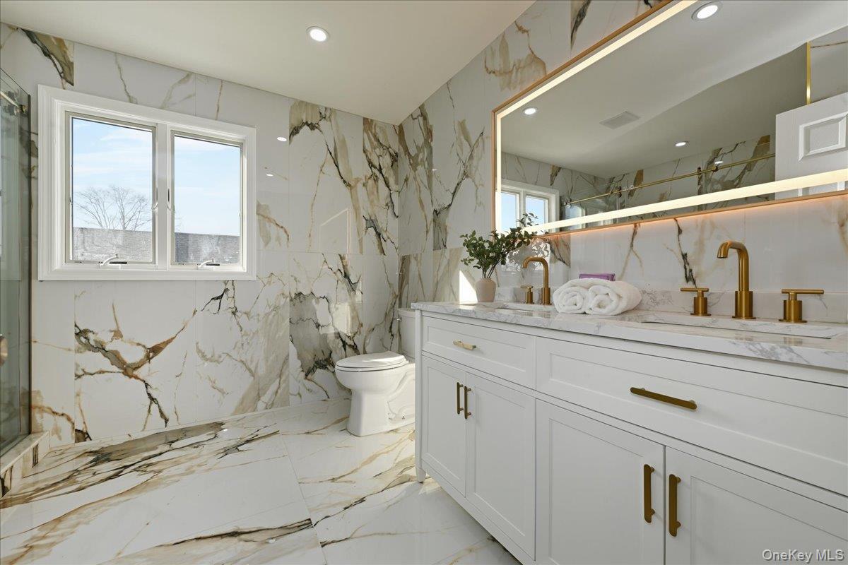 1050 Hastings Street, Baldwin, NY 11510