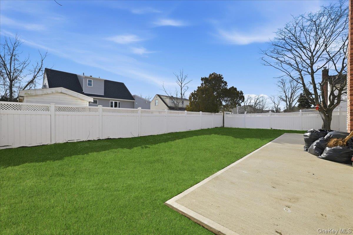 1050 Hastings Street, Baldwin, NY 11510