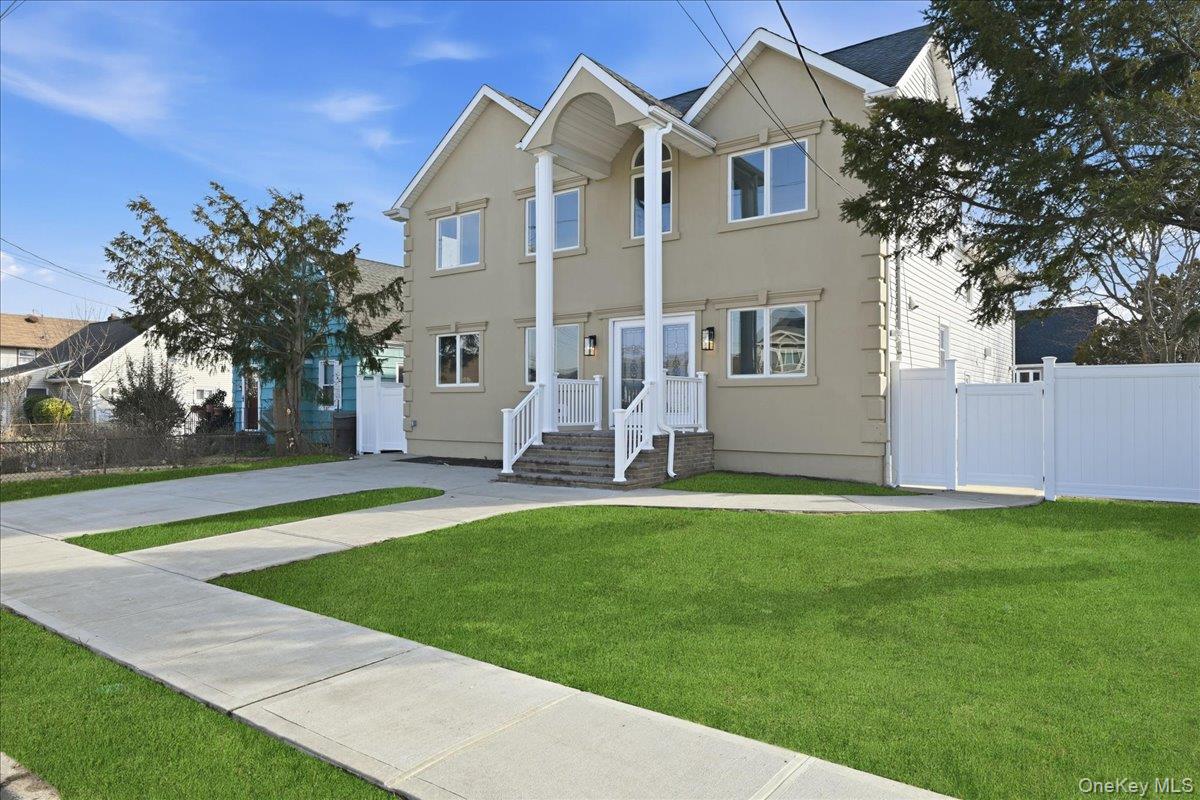 1050 Hastings Street, Baldwin, NY 11510