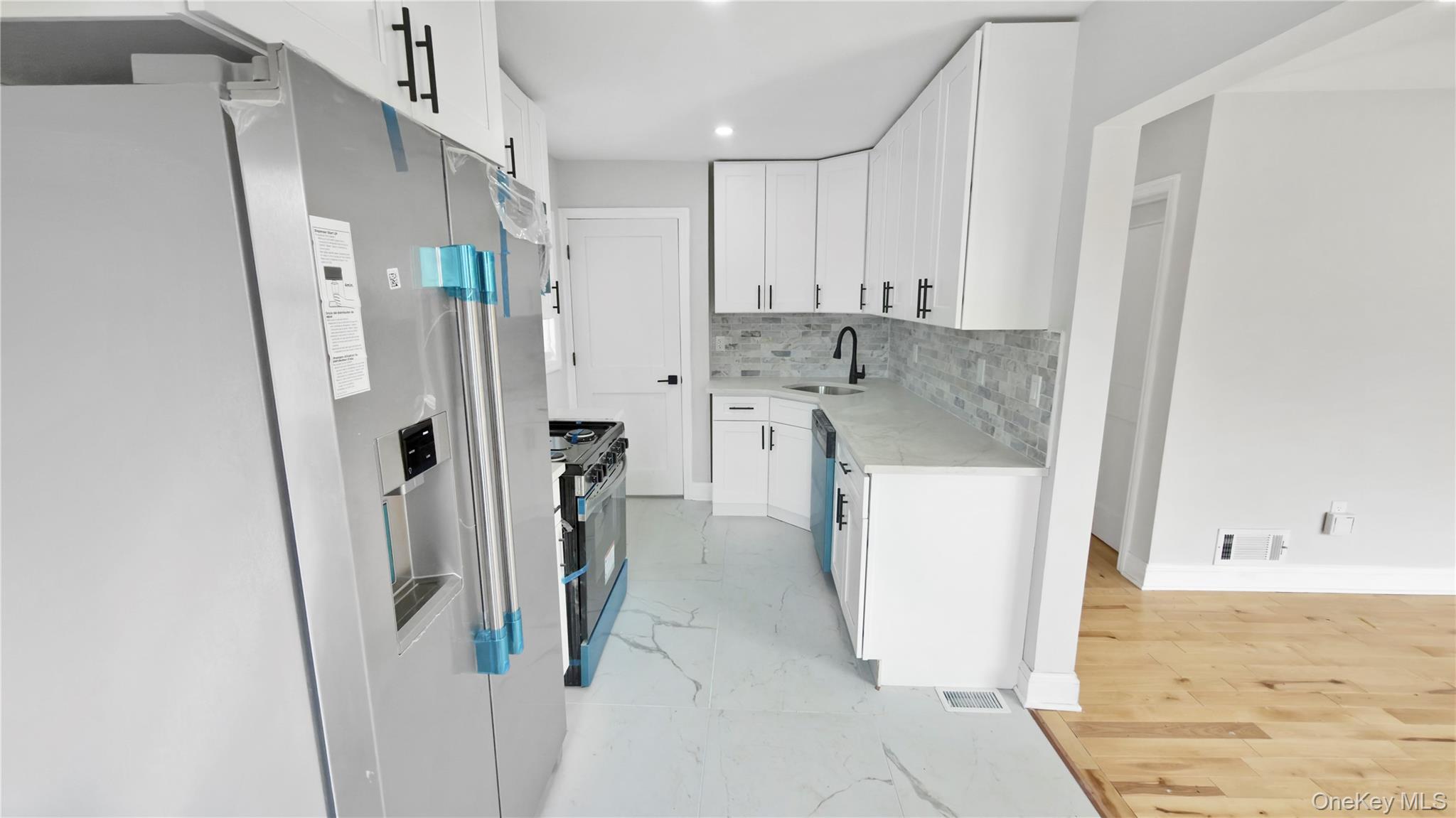 27 Sewell Street, Hempstead, NY 11550