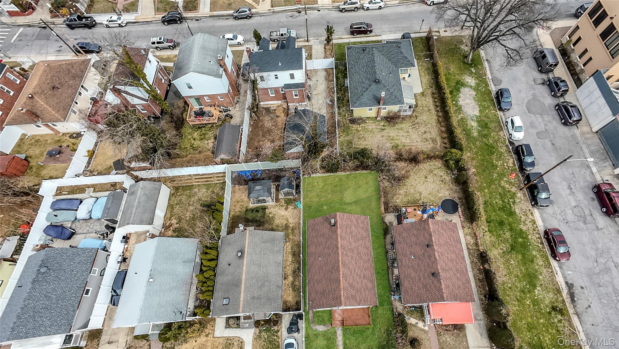 27 Sewell Street, Hempstead, NY 11550