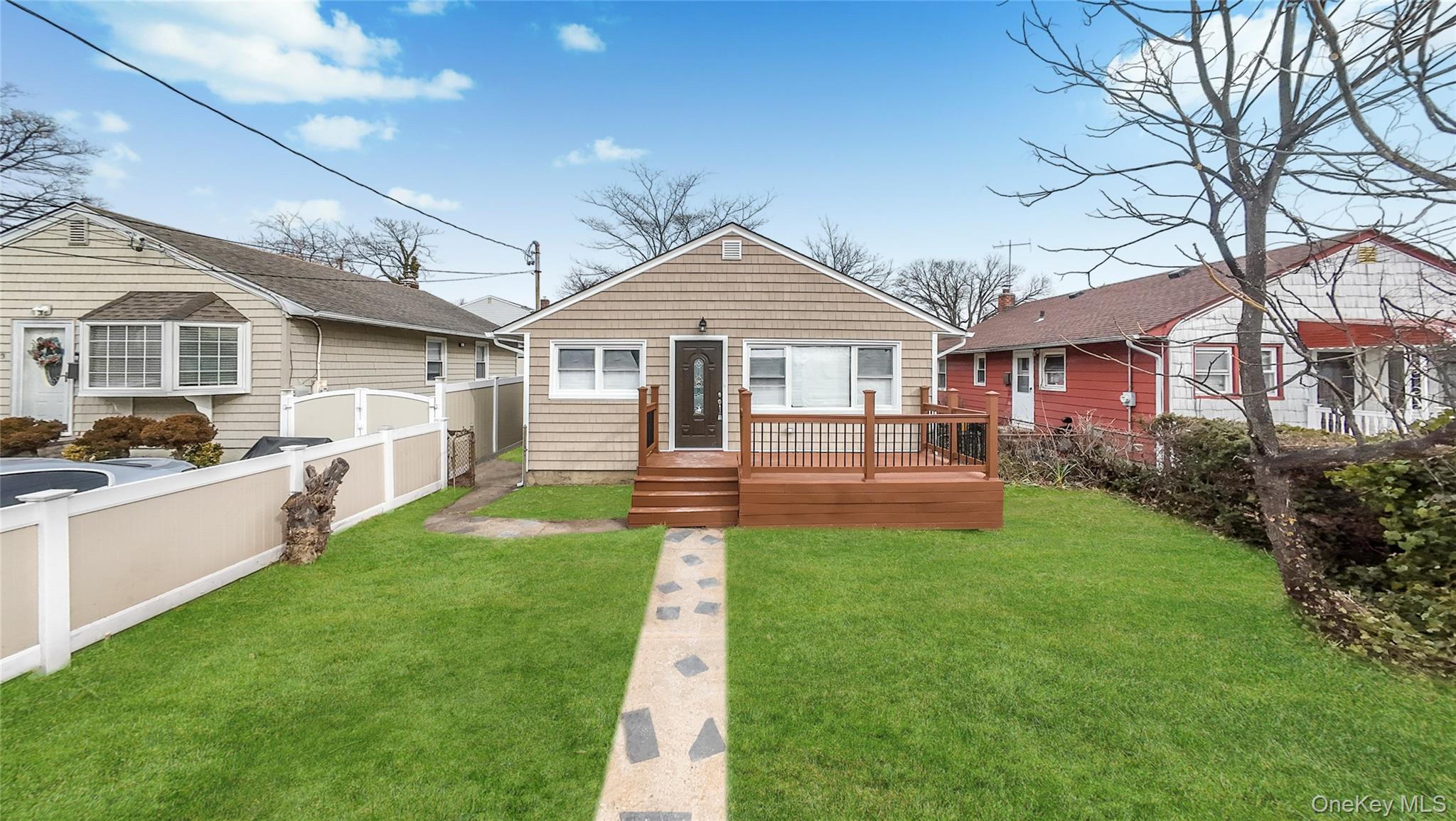 27 Sewell Street, Hempstead, NY 11550