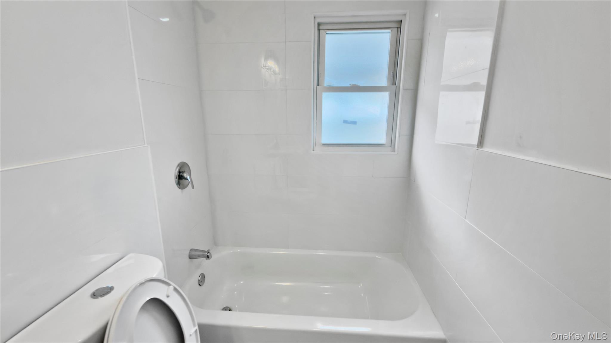 27 Sewell Street, Hempstead, NY 11550