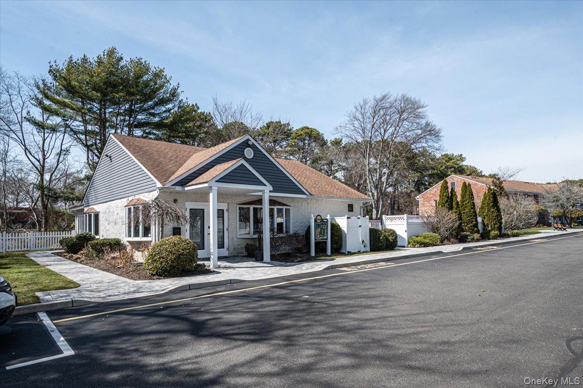 40 W 4th Street # 206, Patchogue, NY 11772