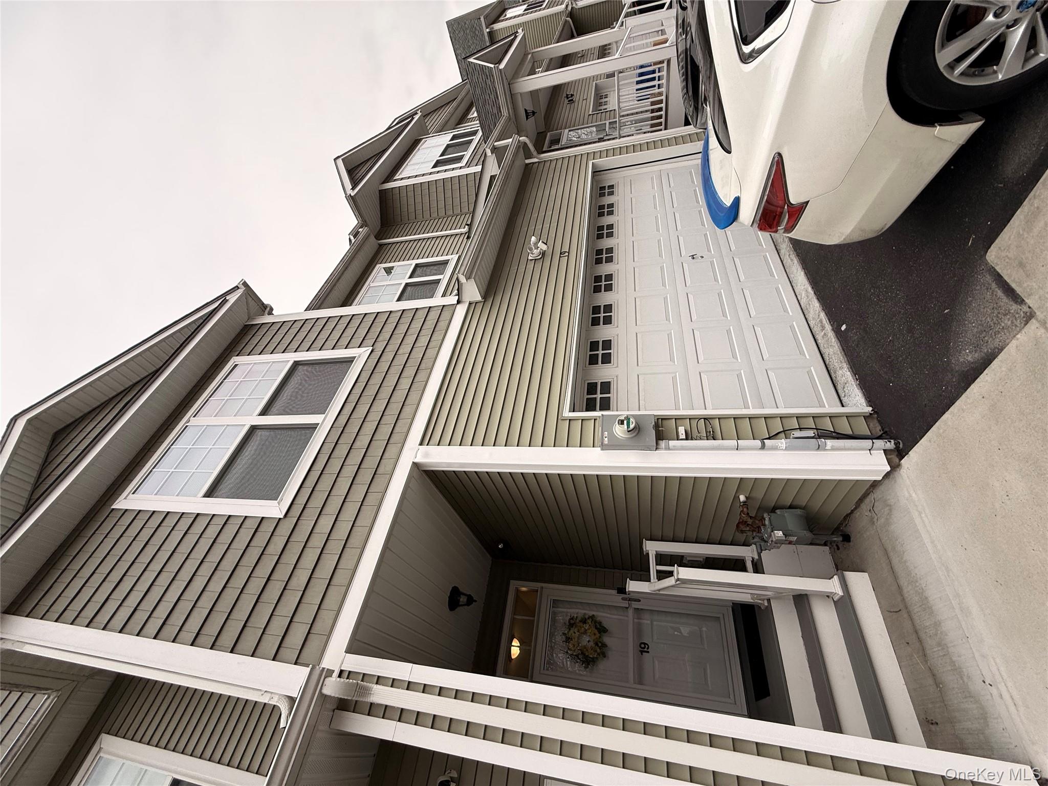 19 Magnolia Park Road, Middletown, NY 10940